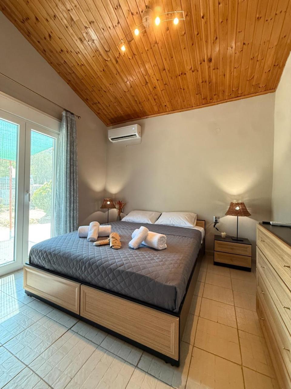 Serenity Home Salamina