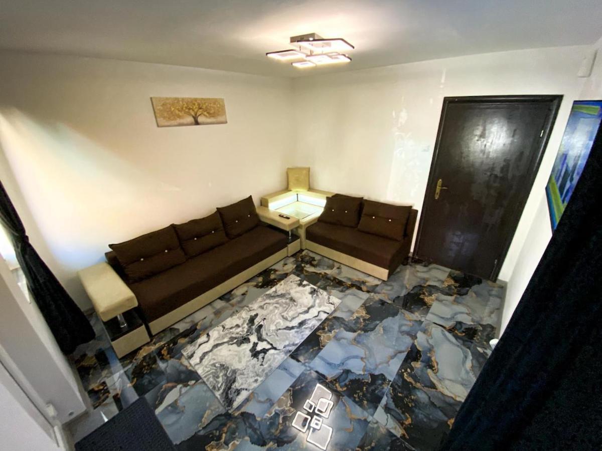 Apartament 2 Camere Cu Intrare Separata Gara de Nord