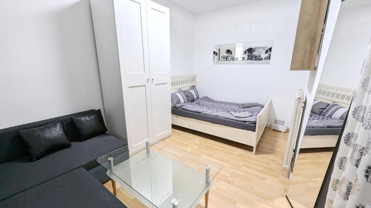 Cozy Rooms In Stadthalle Area Hb