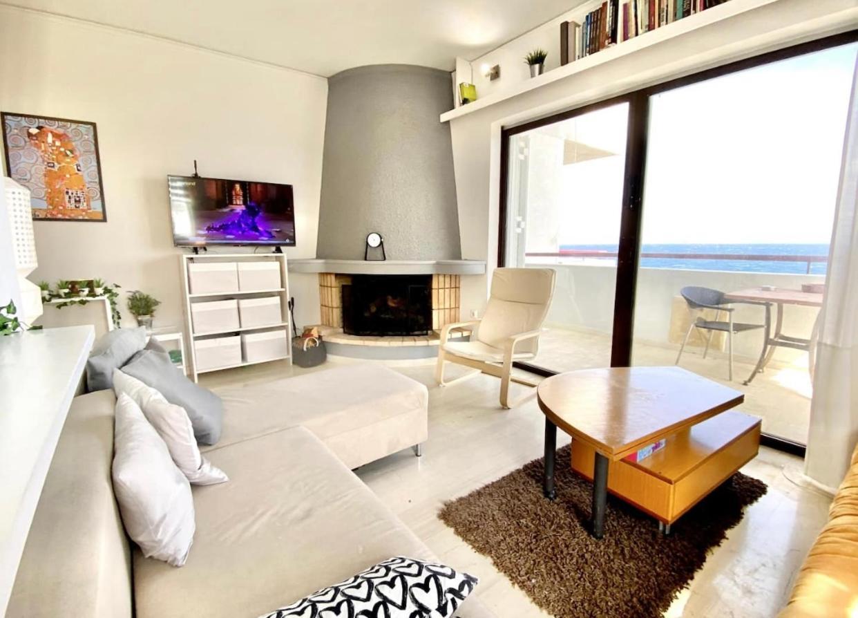 Nice Seafront Flat Beach, Port Athens Airport