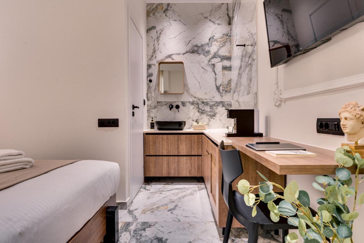 Athens Marble Intimate Studio