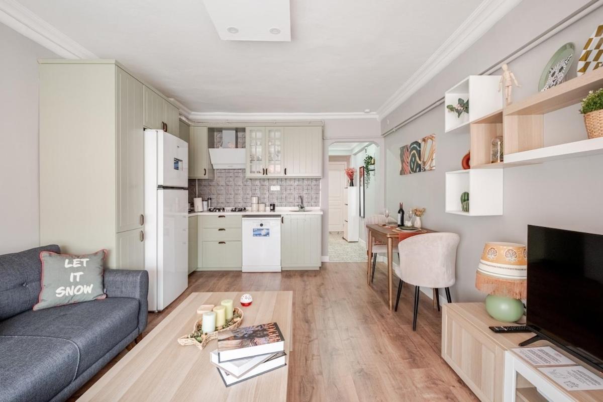 Kadkoy Un Kalbinde Tarihi Rahat Sessiz Daire