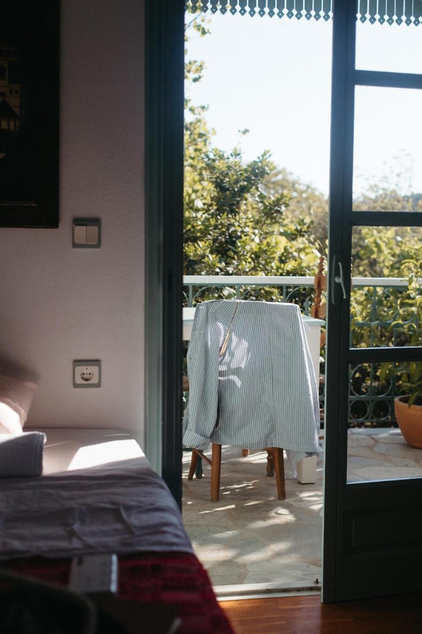 Lago Skiathos Art Residency & Guesthouse