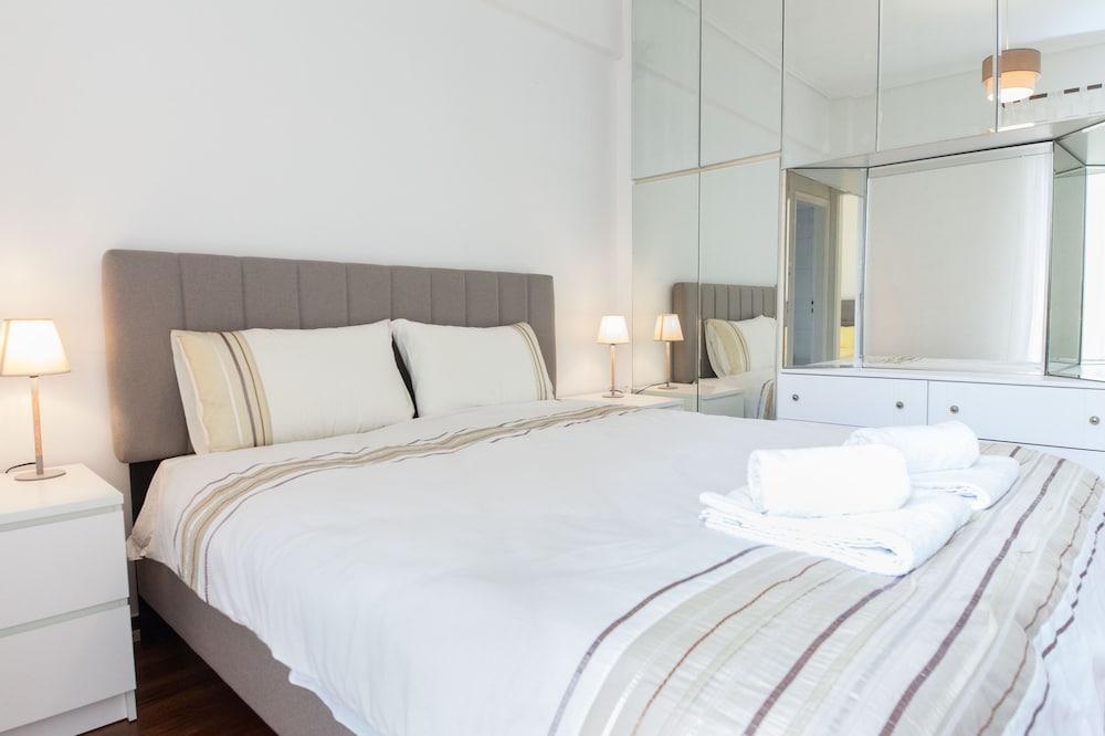 Faliro 2 Bd Escape Modern Living