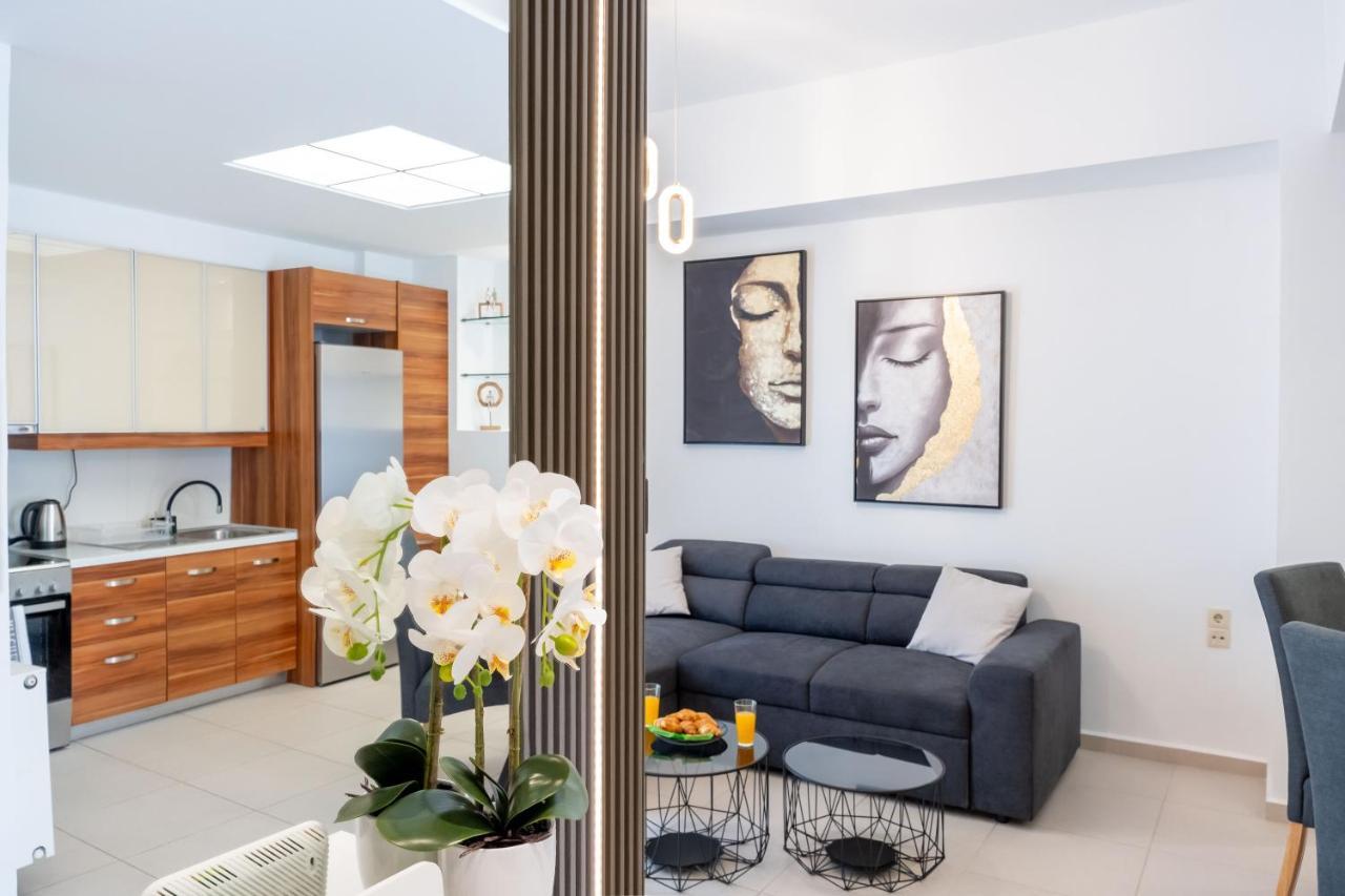 Glamorous Apartment Near Centre