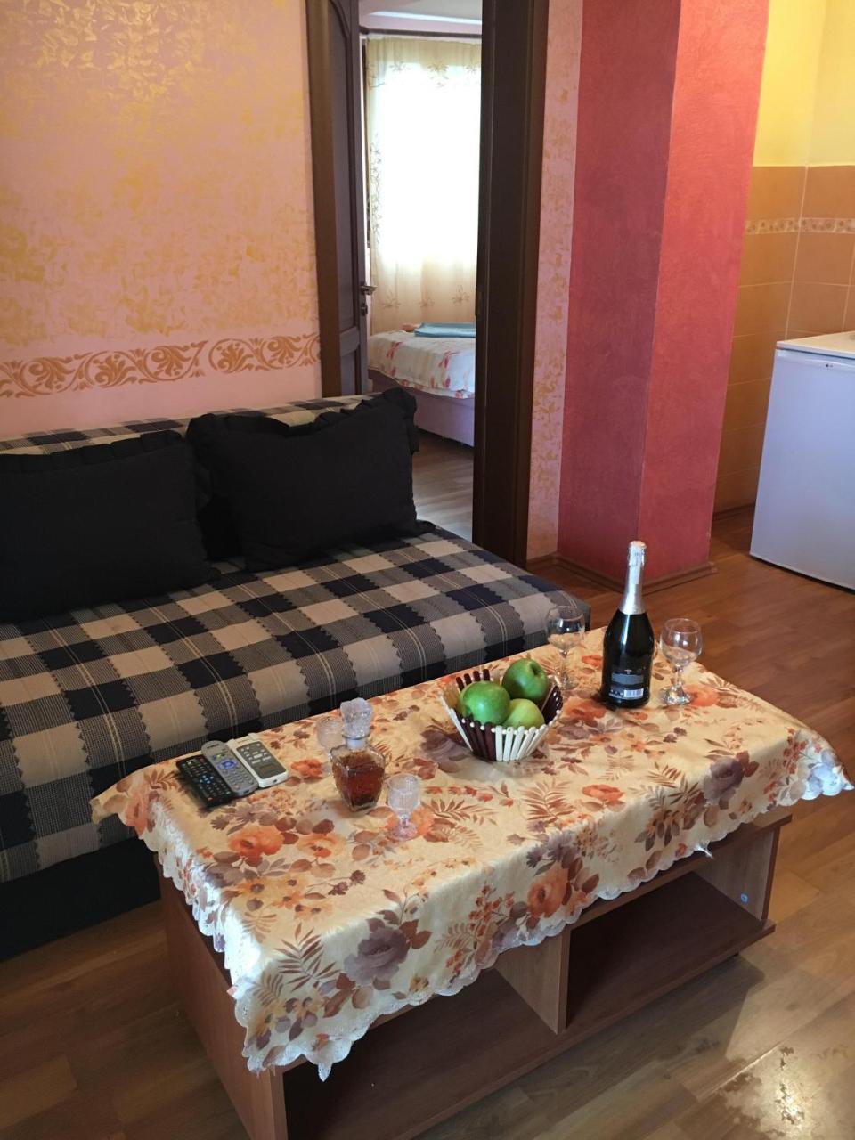 Sunny Villa Apartments
