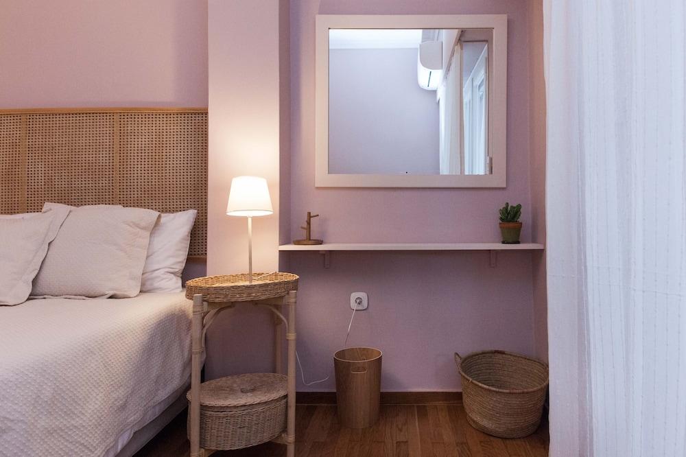 Pagrati Urban Oasis Getaway 2bd Apt