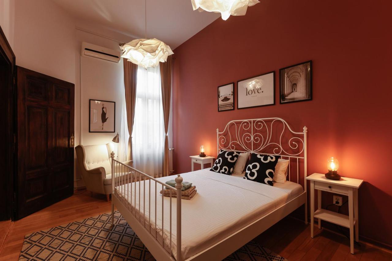 Savoya Flat In The City Center