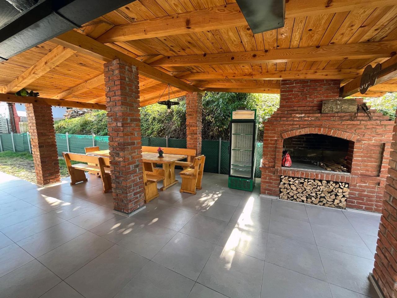 Guest House Lidia With Terrace & Free Parking