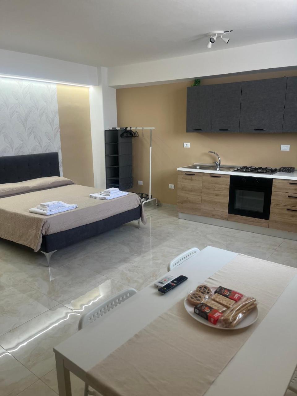 Zia Lisa Home
