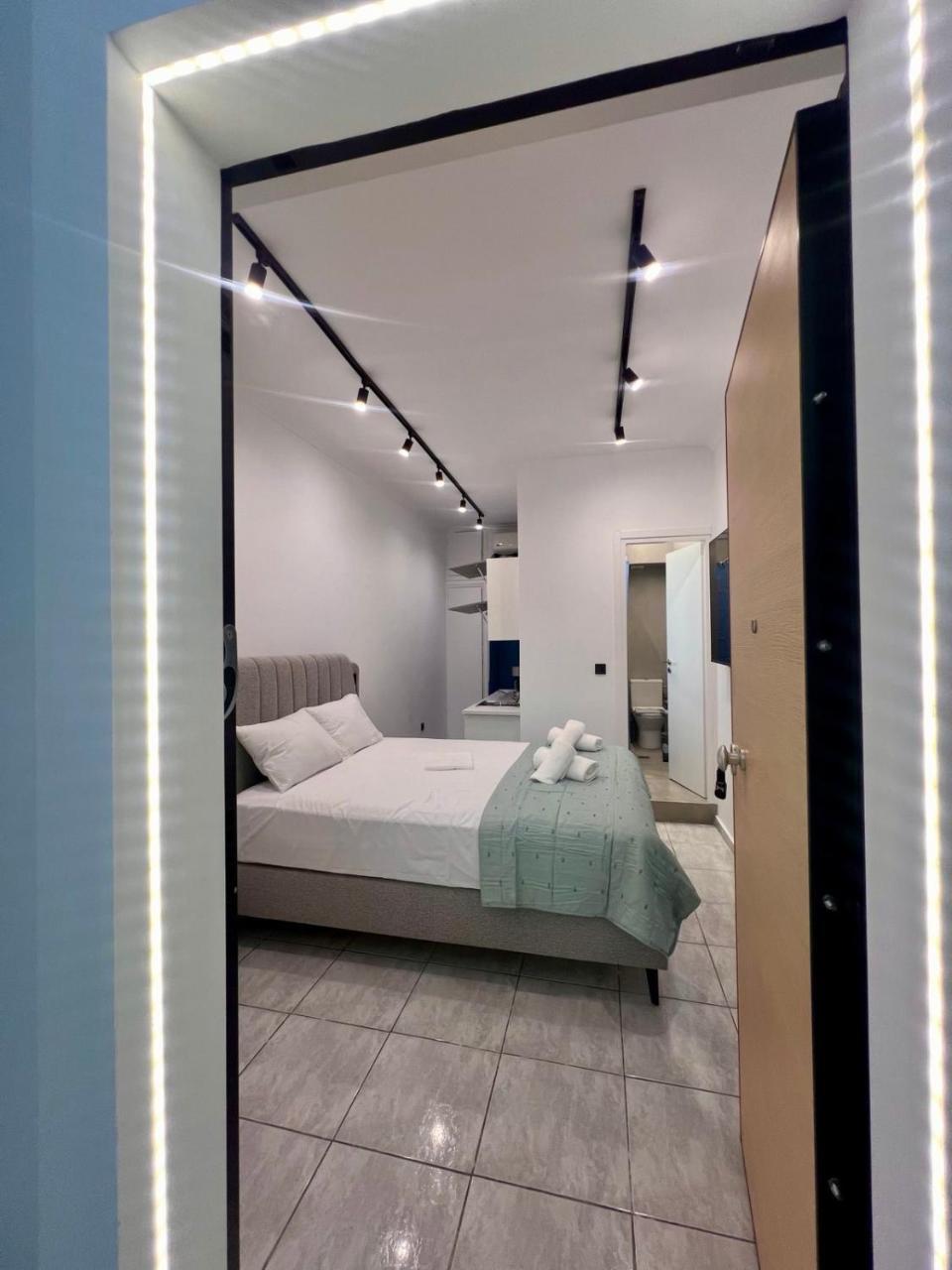 Zeus Escape by Zeussuites