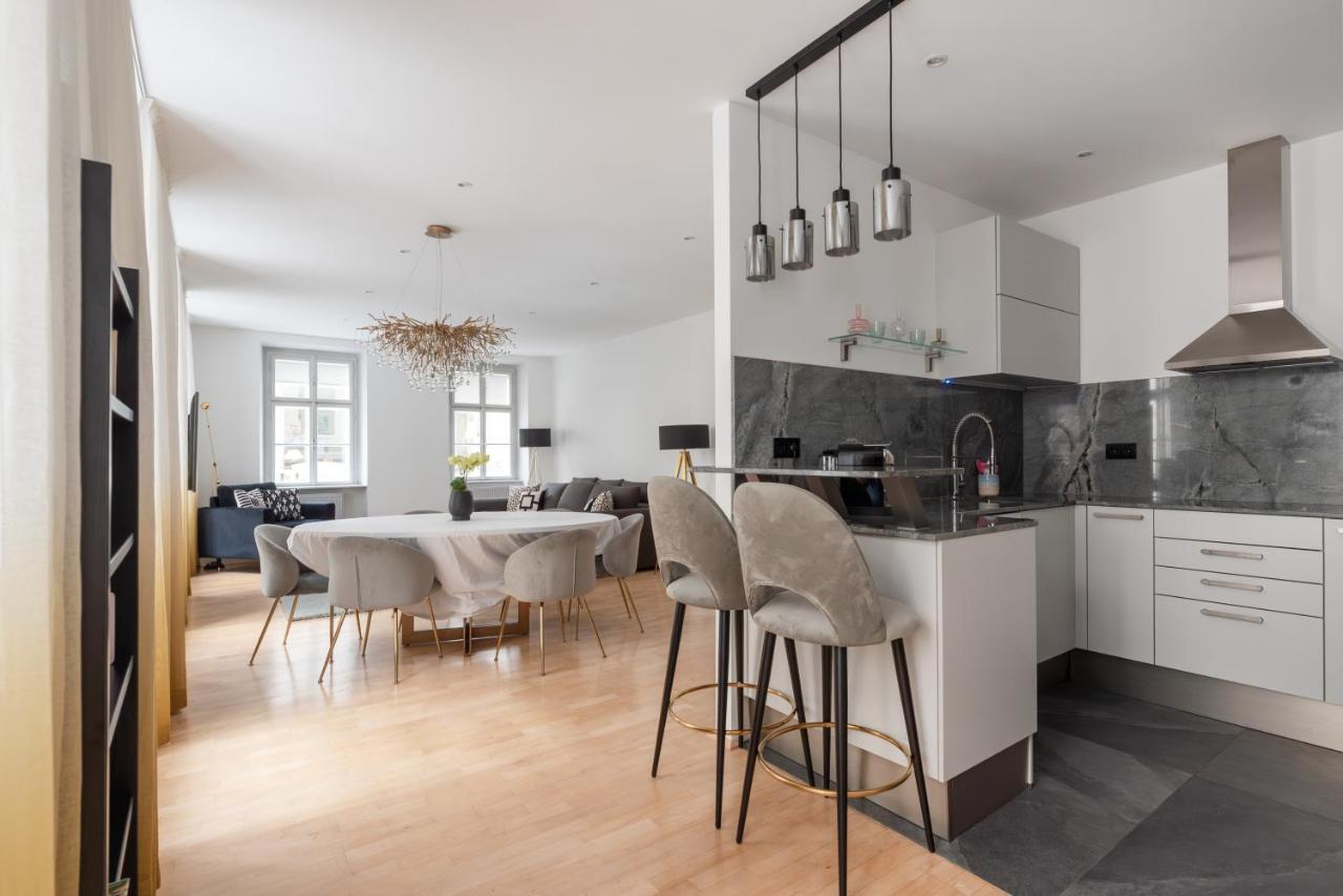 Luxurioses Apartment Mitten Im Zentrum In Ruhelage Mit Ac