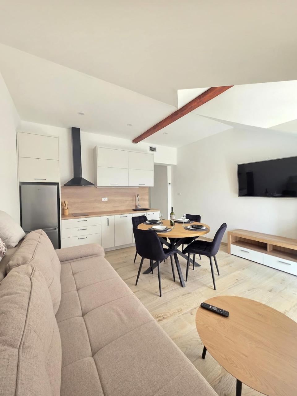 Apartment Iris With Beautiful View