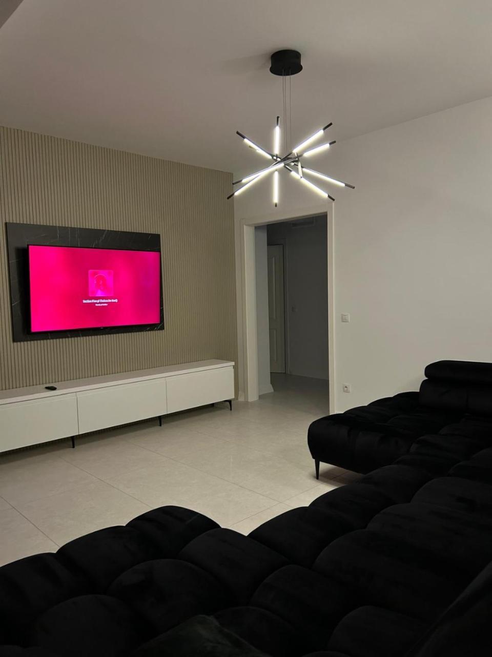 Accentblack