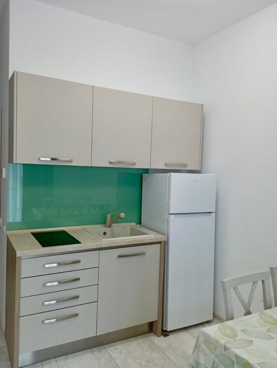 Baile Felix Ap Livia