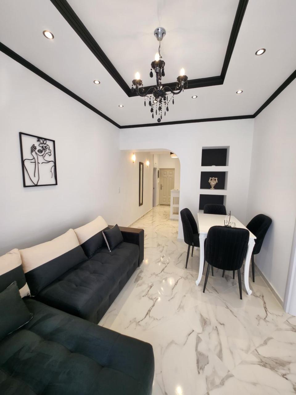 Kavala Black & White Apartment