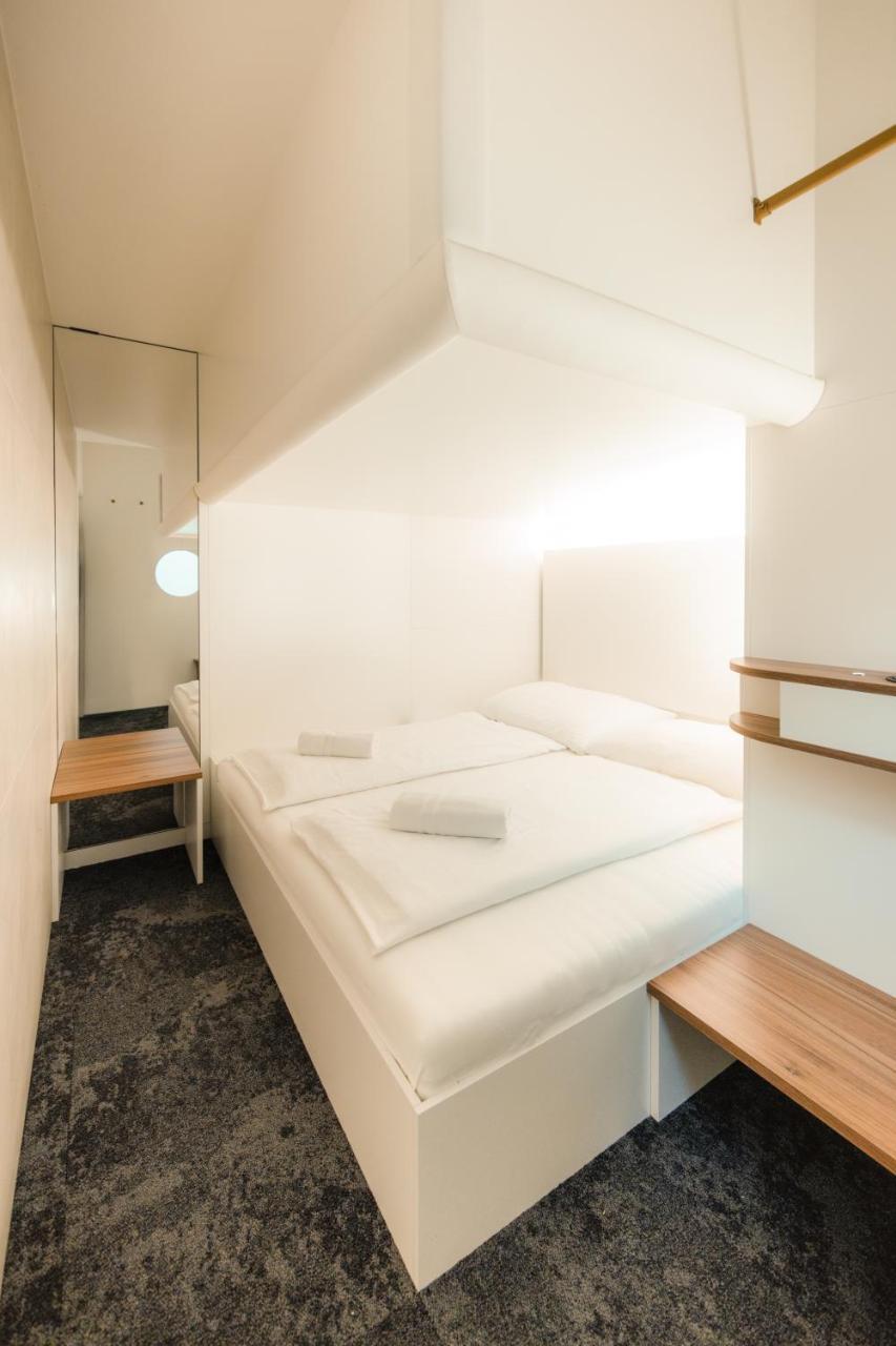 Grand Pods Capsule Hotel