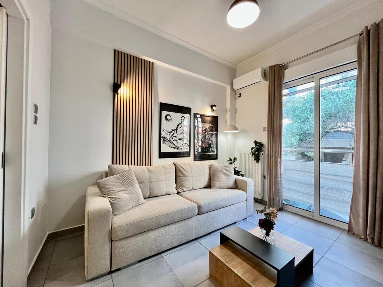 1br Warm & Earthy Apartment In Athens With Ac