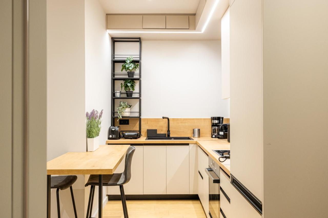 Rooms151 Smart Suite In The Center Of Athens