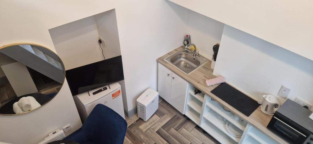 Loft Style-1br-Walkinshower-Wifi-Central Cork (Adults Only)