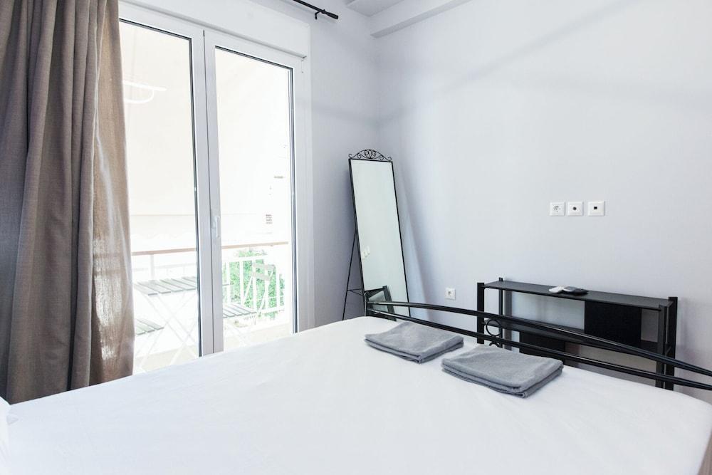 Modern Greek Living Apt In Dafni Athens