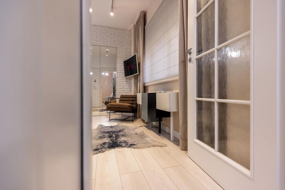 Aiastay Bucharest River Apartments