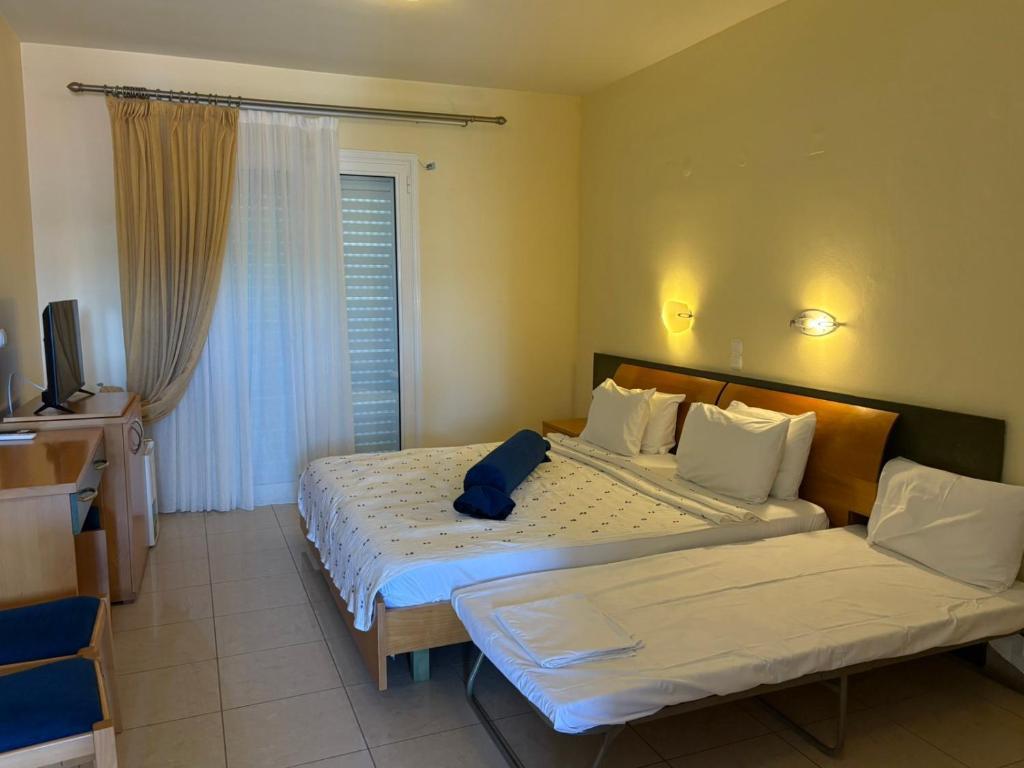Paradise Zeus Hotel