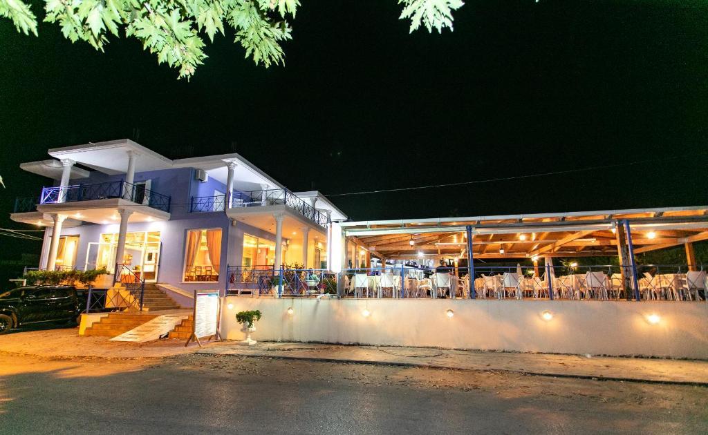 Zeus Paradise Hotel