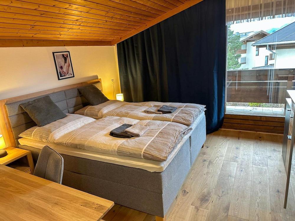 Double Room In Saalfelden by The Steinernes Meer