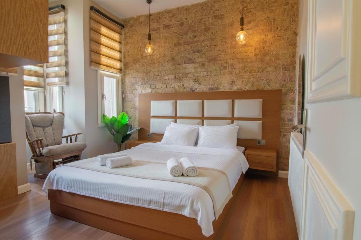 Modern 2br Flat 1min Walk To Taksim Square