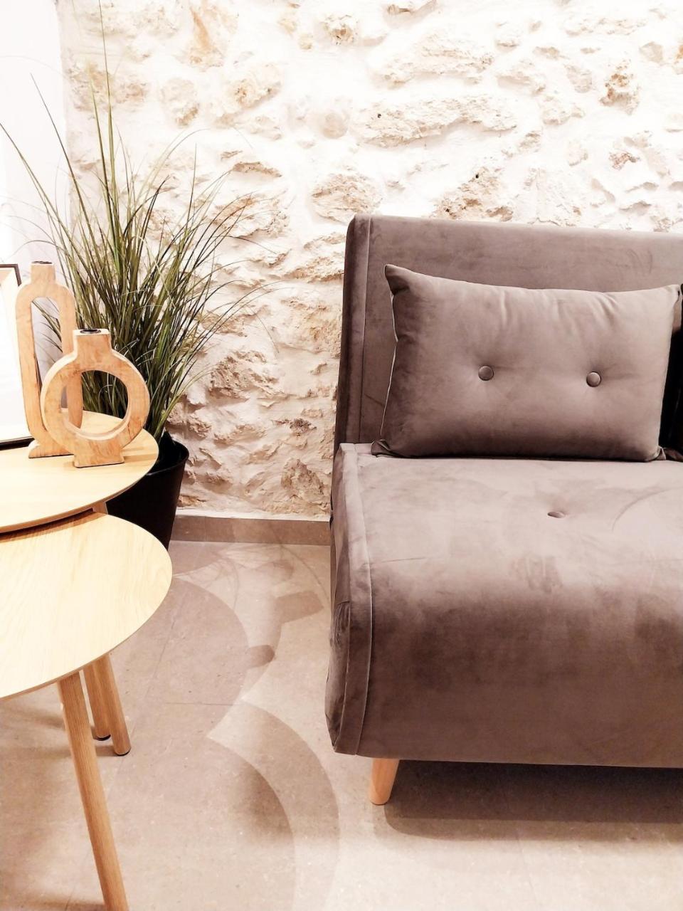 Core Loft Hideaway Modern Urban Retreat