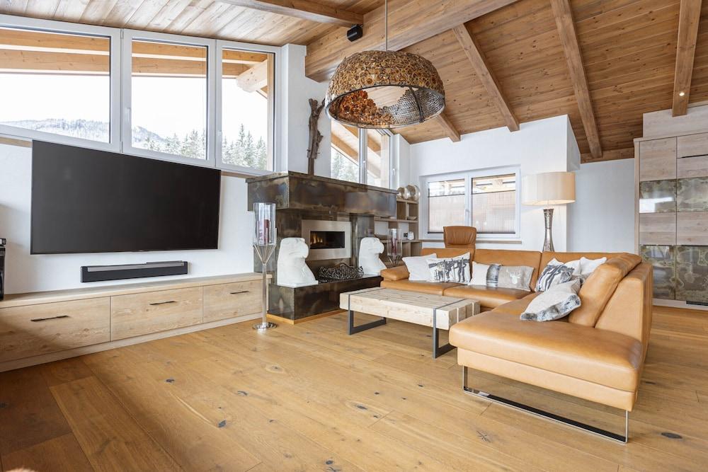 Penthouse Near Mittersill