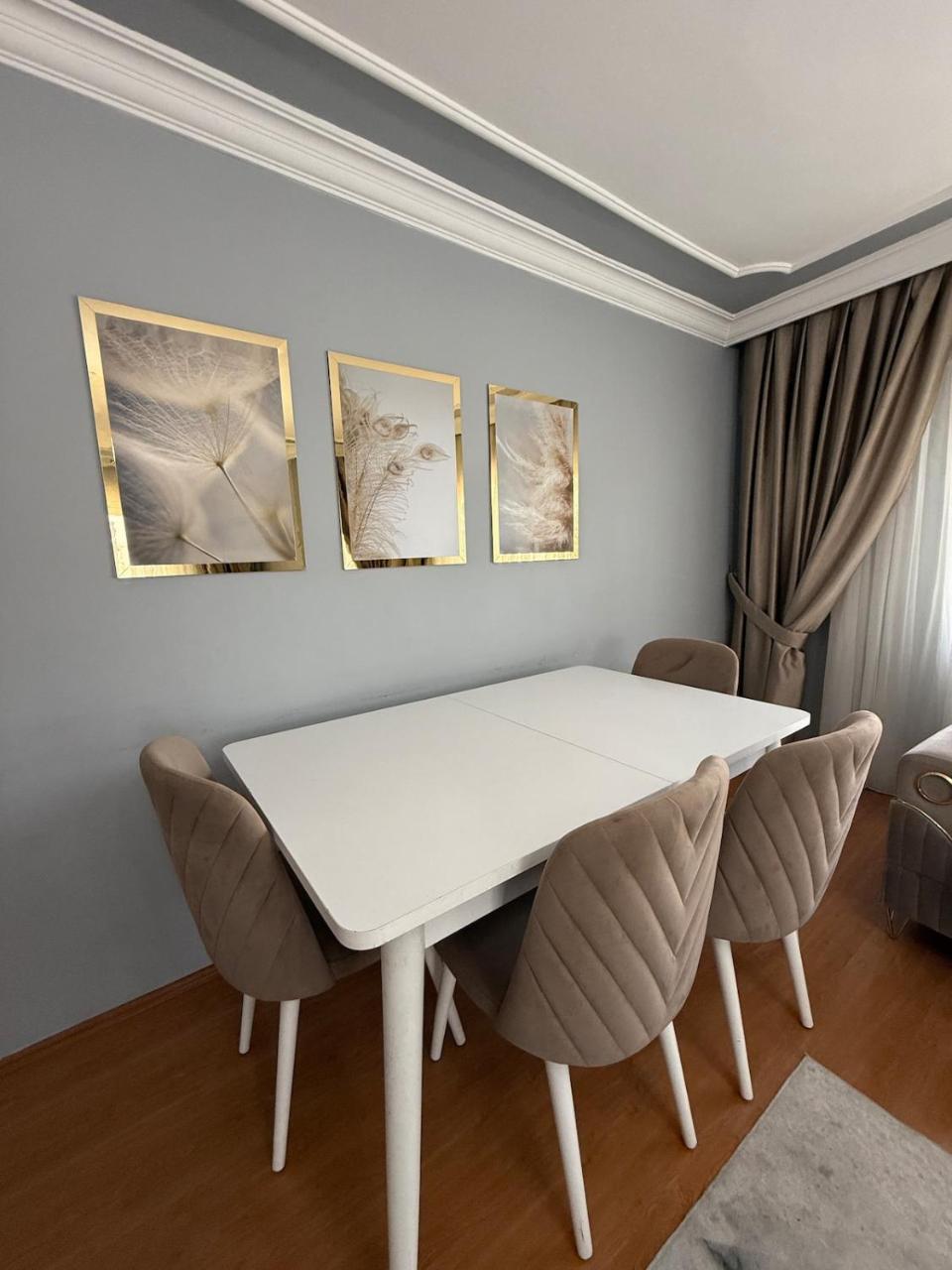 Modern 3-br Apt W Ac & Elevator, Near Metro