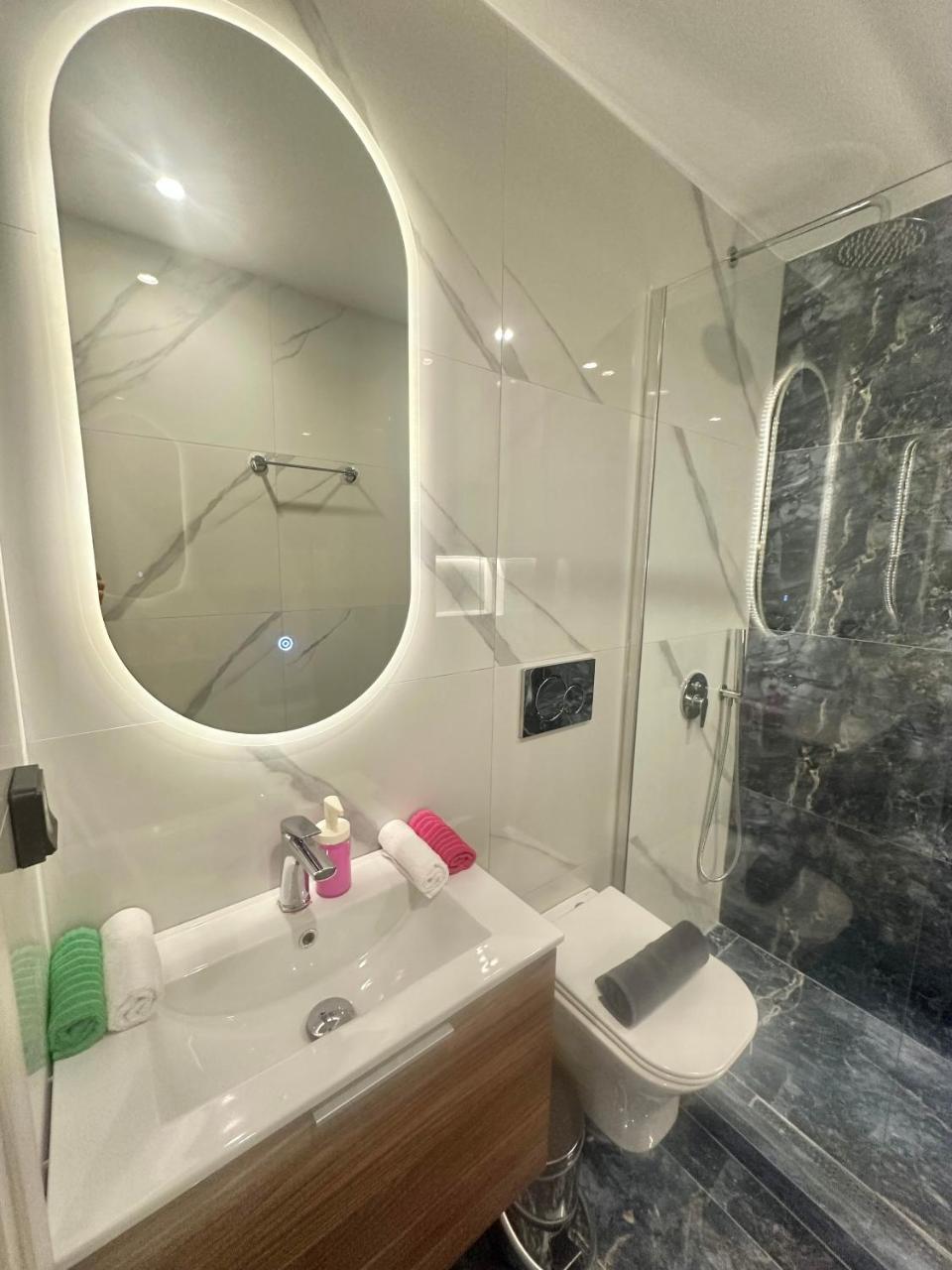 Maroussi Exclussive 2