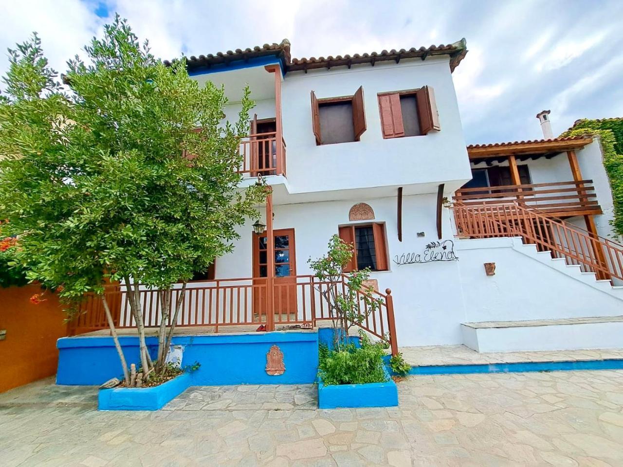 Villa Elena Renovated Gem With Stunning Sea Views