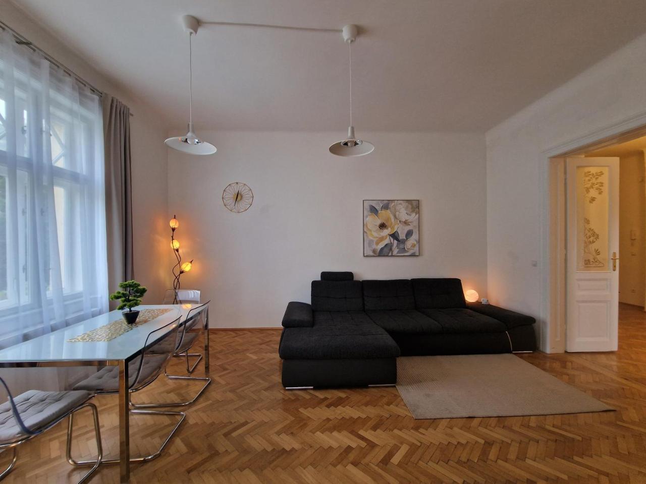 A Stylish & Comfortable 2 Bedroom Apartment With Thoughtful Design, Private Balcony, & A Relaxing Bathtub, Making It Perfect For Well Being & Cozy City Living