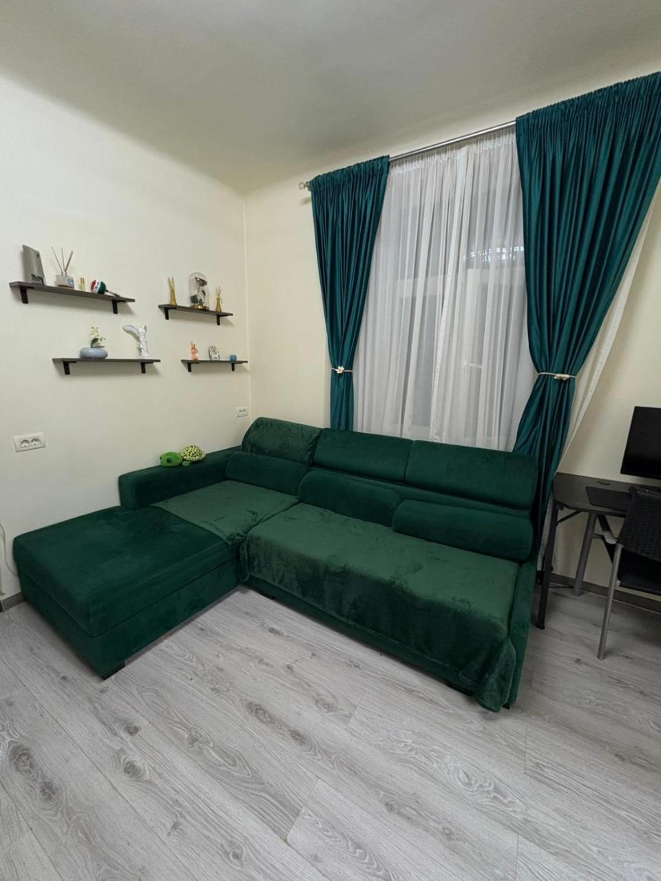 Apartament Situat Langa Palatul Parlamentului