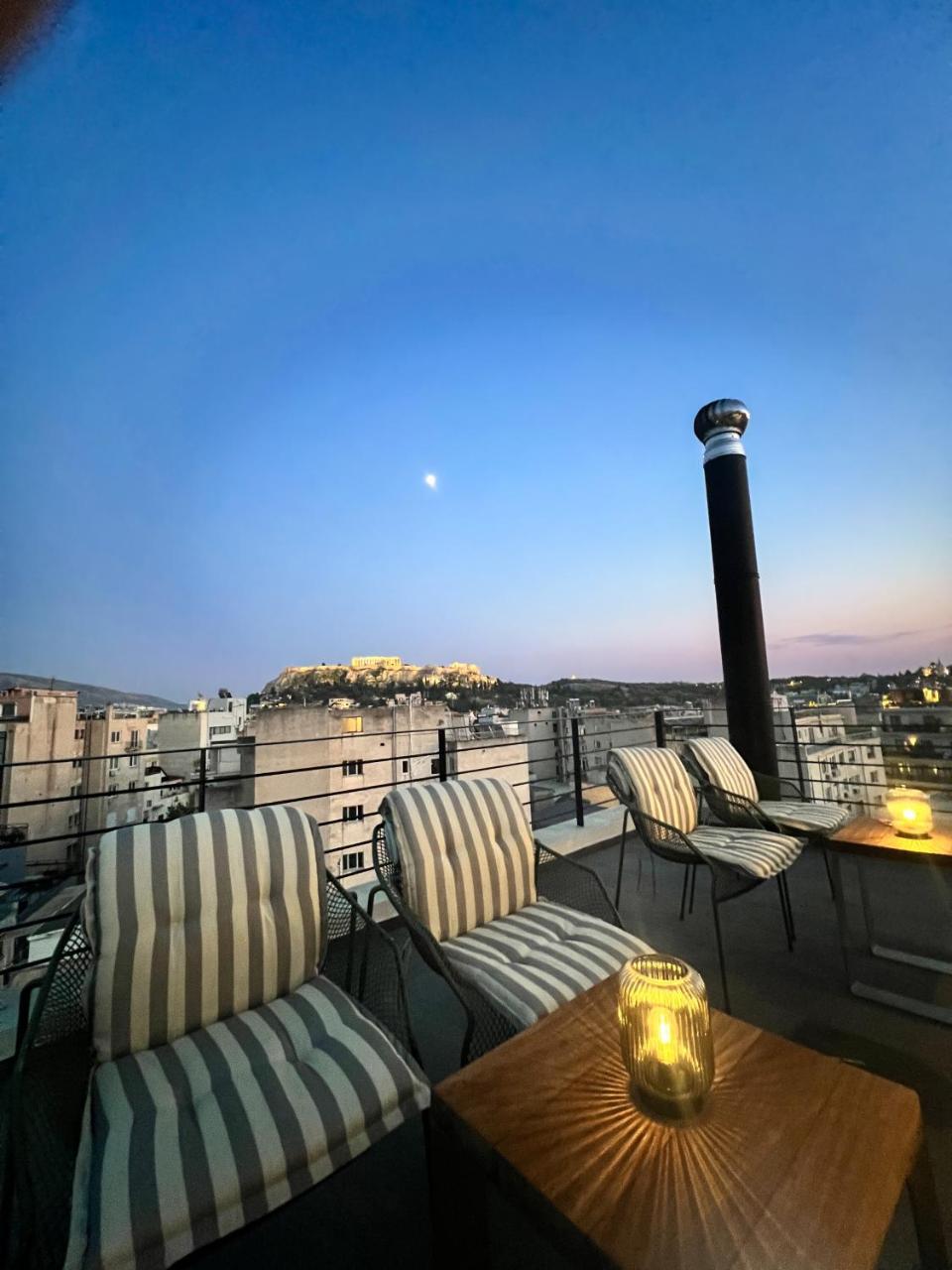 Lis Suites In Psyrri Rooftop Access & Acropolis View