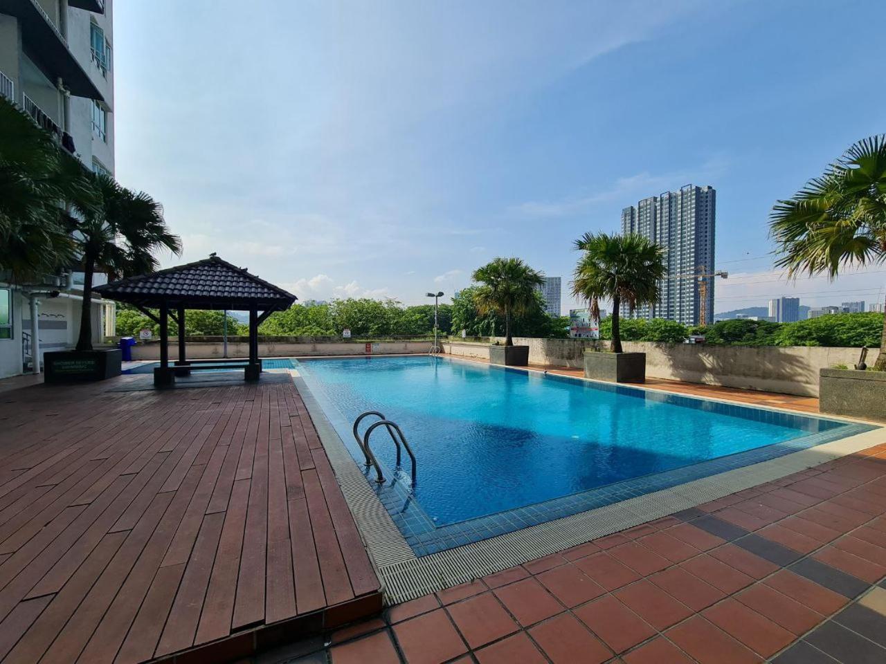 1 Min Next To Lrt Cheras 68 with Shared Area