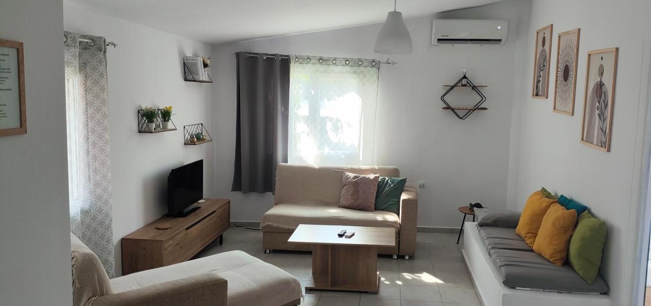 Kalithea Family House With 3 Bedrooms