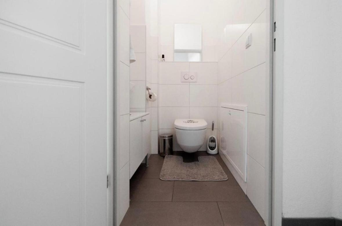 Large Modern City Apartment