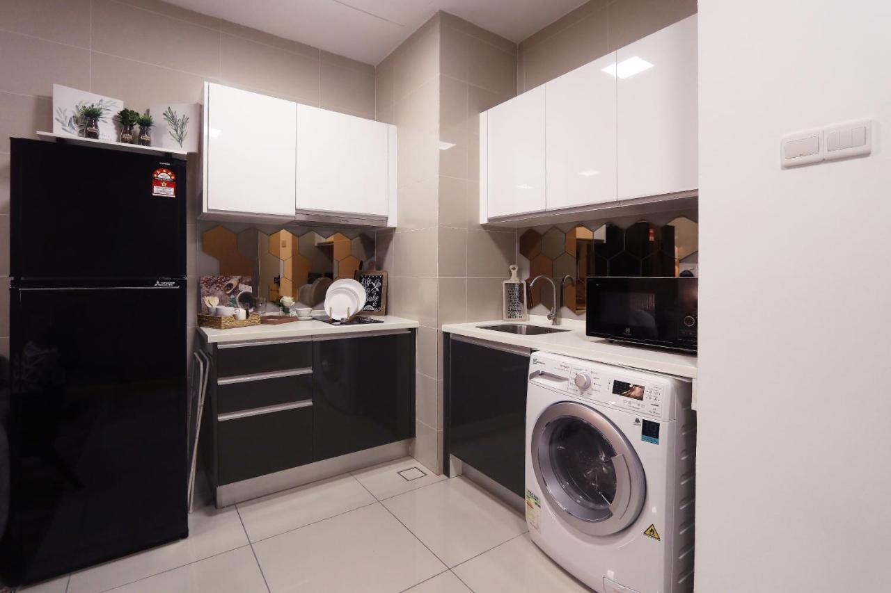 Lily And Loft - Kl Gateway Bangsar Lrt, Wifi, Netflix