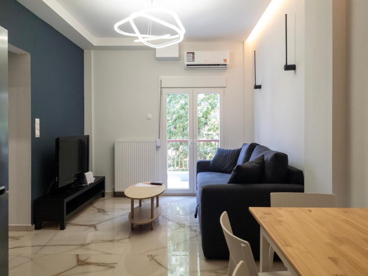 Myrto by Halu! Cozy Apt Close To Ippokrateio Hospital