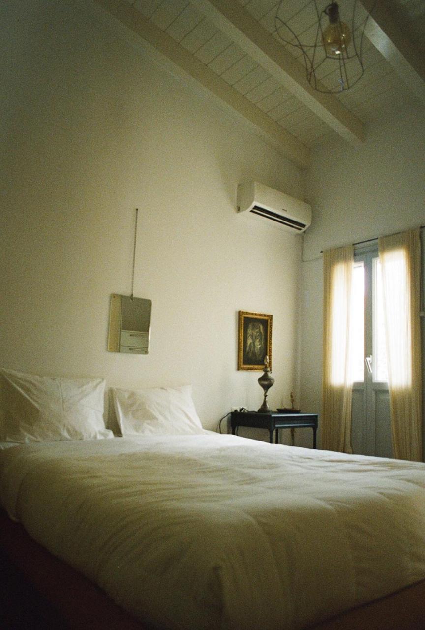 Center House, Heart Of Athens