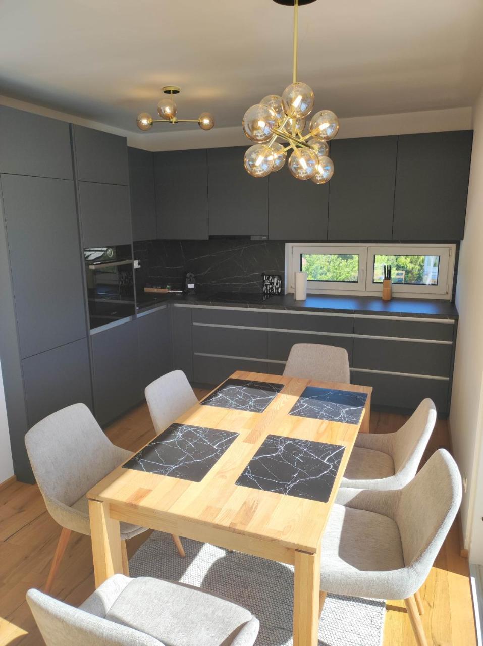 Penthouse Neben U2 U-bahn