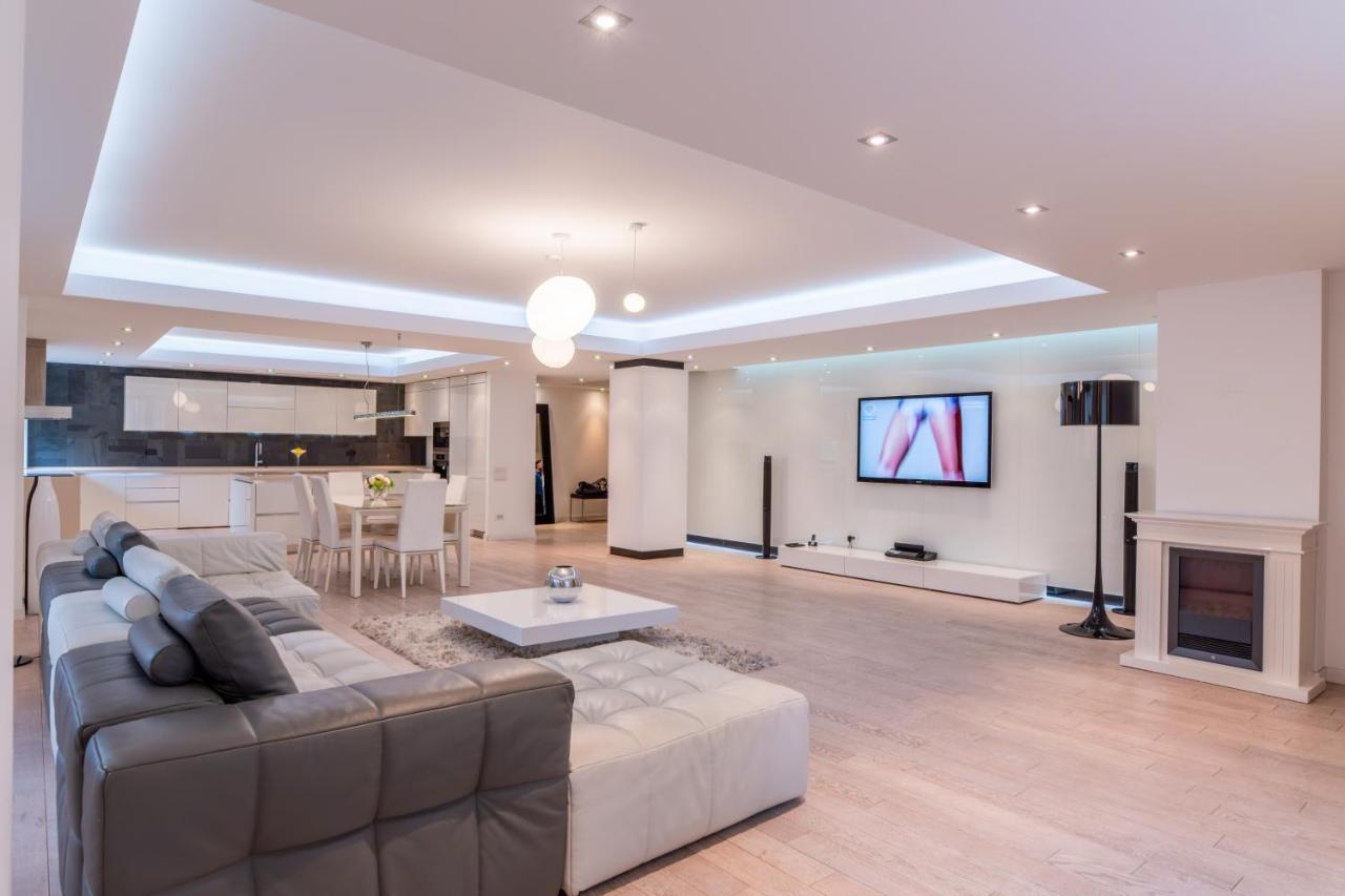 Luxury Apartment Herastrau Nord 240 Sqm Spa, Pool & Gym Access