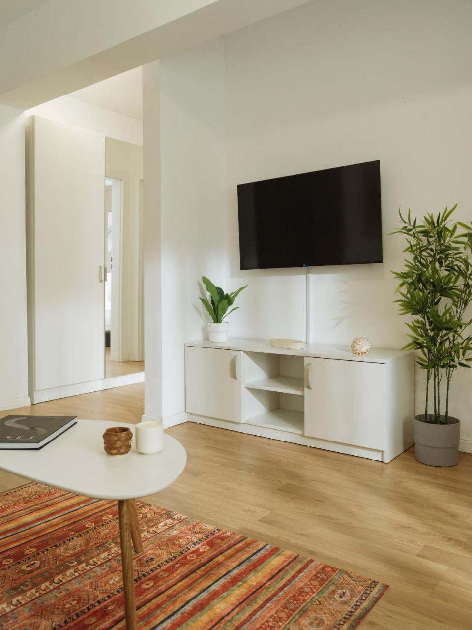 Downtown Tineretului Central Oasis New Building Self Check-in 1min Metro Station