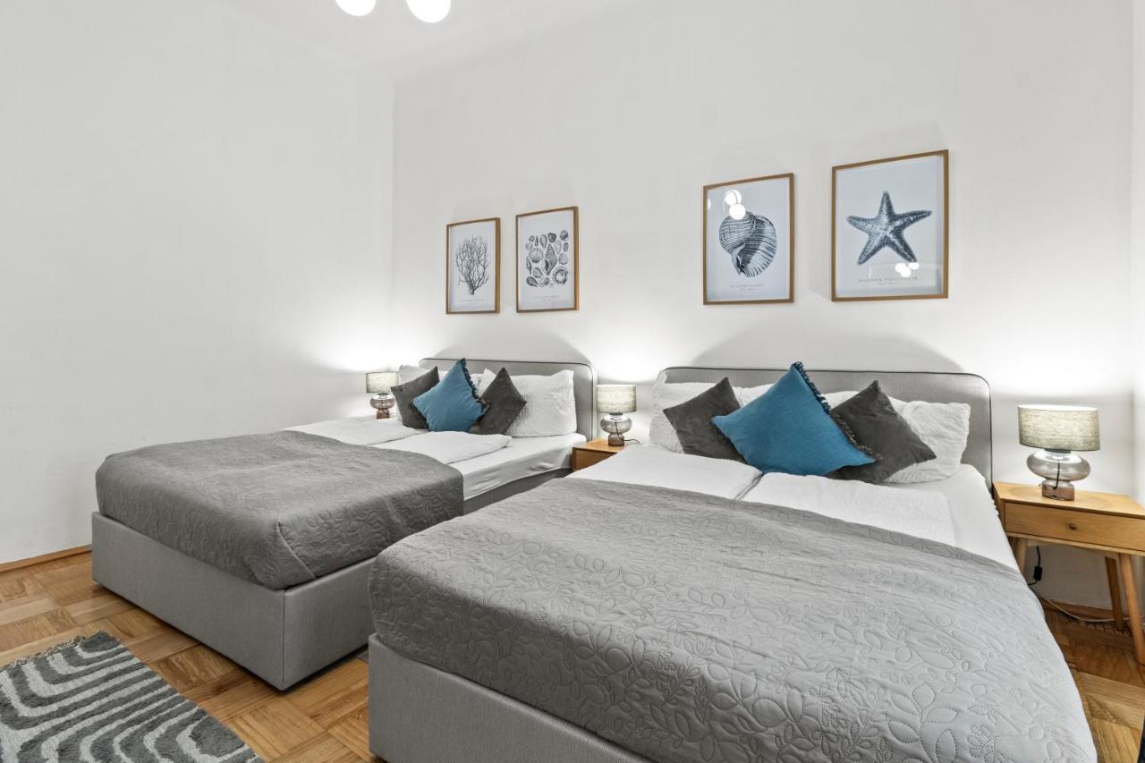 Near Innere Stadt 3min Walk To U4 Friedensbrucke