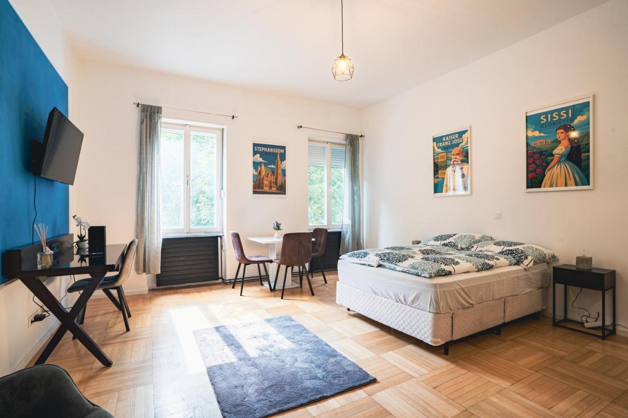 Stay At Schonbrunn #4