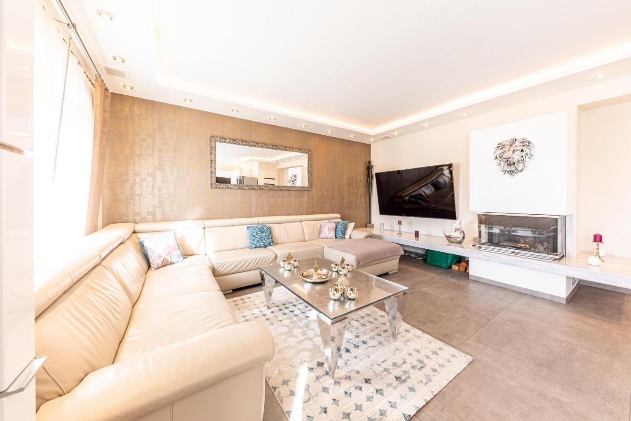 Family & Luxury by Jr City Apartments